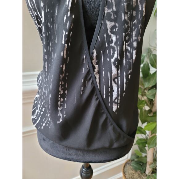 Kenneth Cole Blouse Women's Size Medium Multicolor Crew Neck Sleeveless - Picture 4 of 9